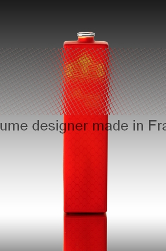 Perfume-bottle-red-relief-metalization-gold-text.jpg